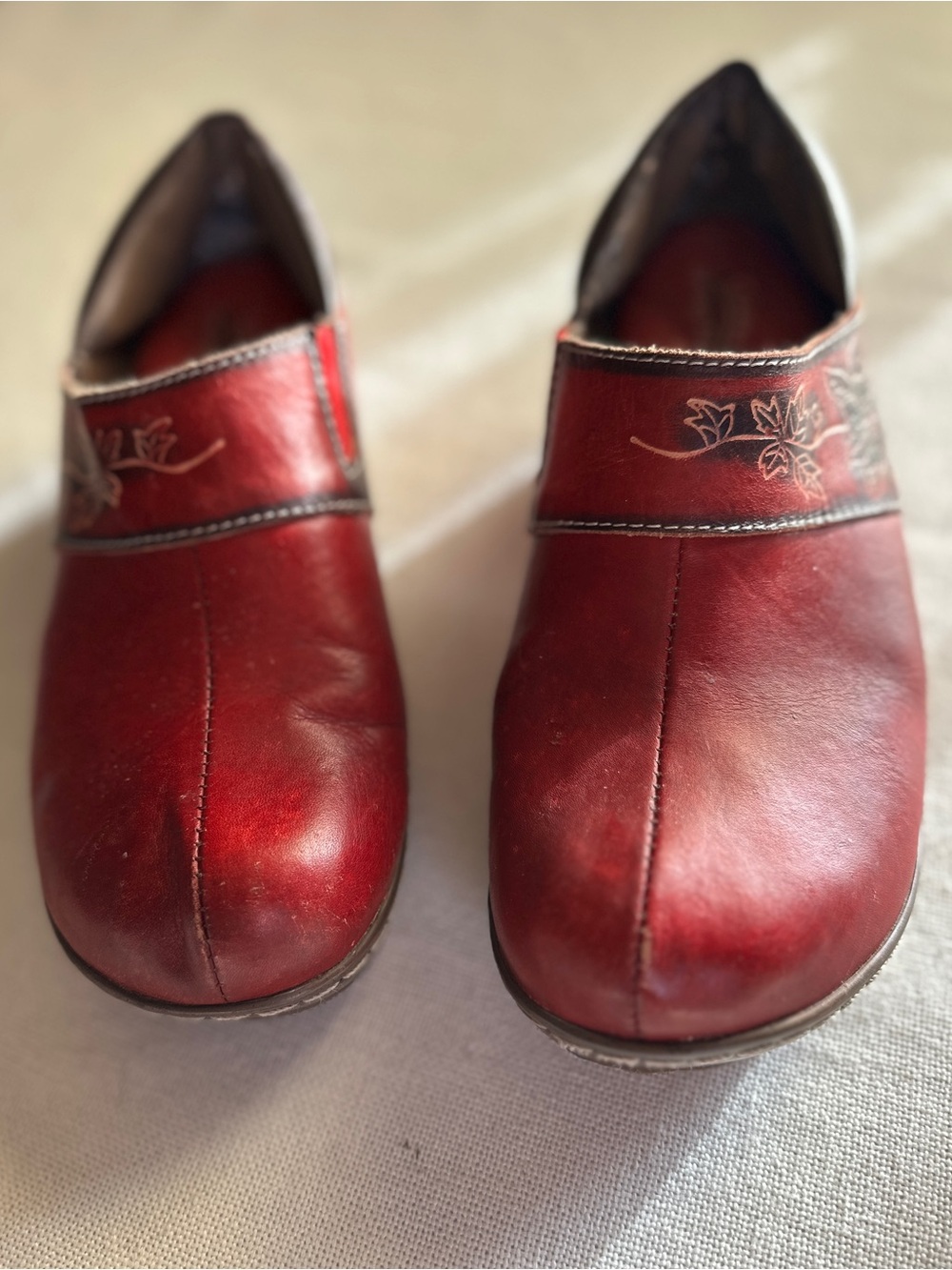 Spring Step Red Leather Slip-On Clogs